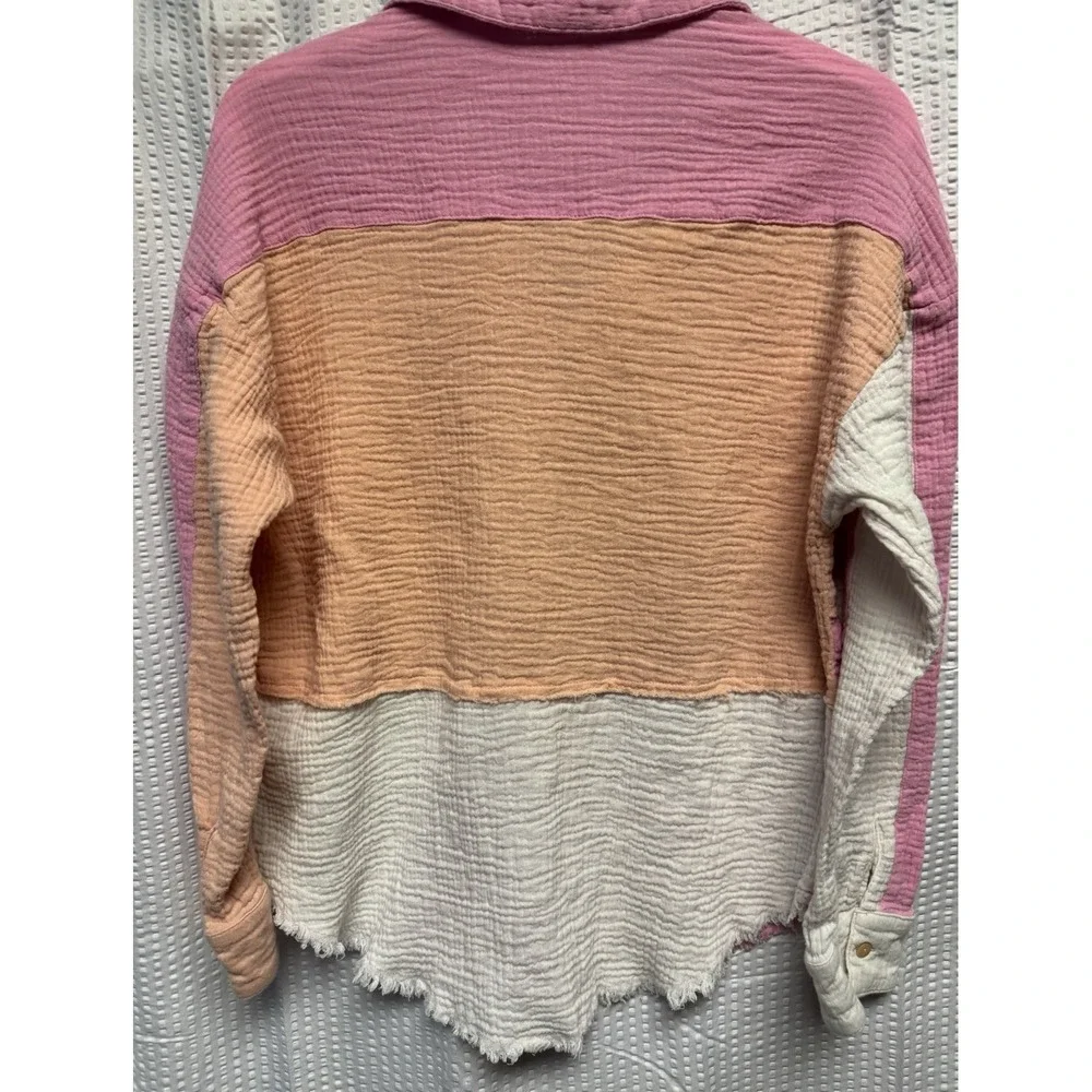 New In‎ Women's SZ S Pink Orange White Gauzy Colorblock Botton Up Raw Hem Rayon